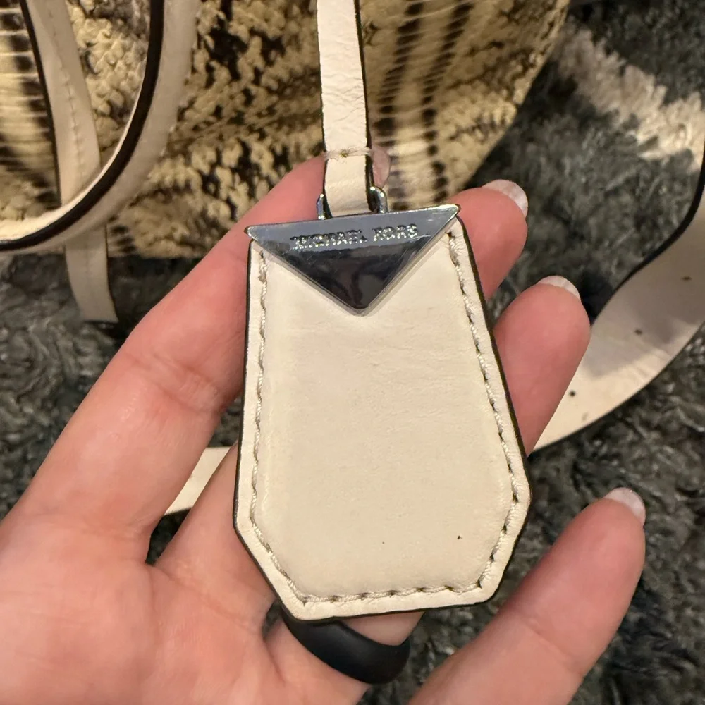 Michael Kors Blakely Medium Bucket Bag in Python‎ Leather, Natural Cream GUC